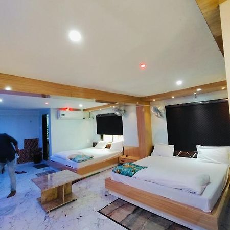 Hotel The Maheshwari Residency Ayodhya Exterior foto